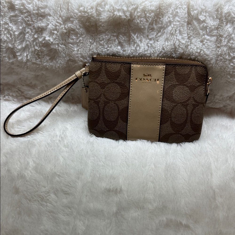 Coach - Double Corner Zip Wristlet
